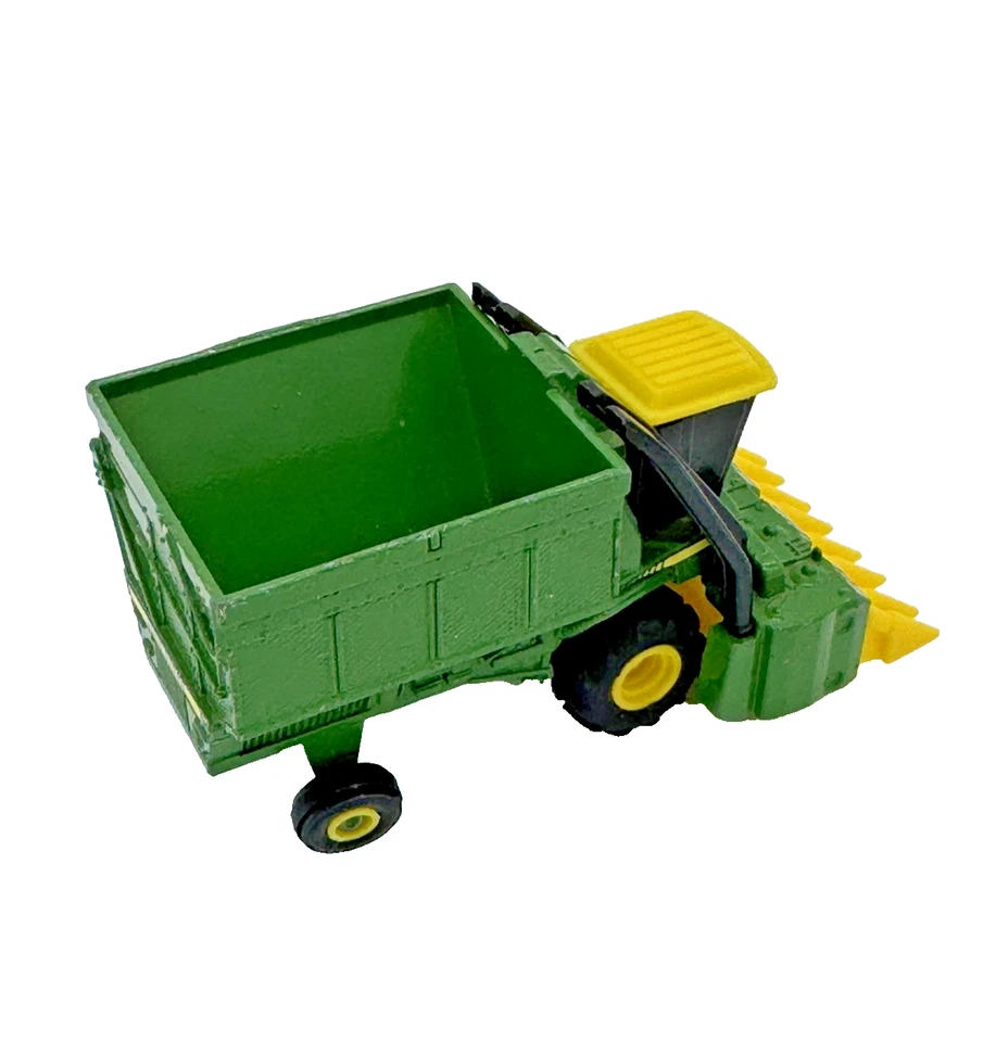 ERTL John Deere Cotton Picker 1/80 Scale Die Cast Farm Toy Green Vintage - Image 4 of 4