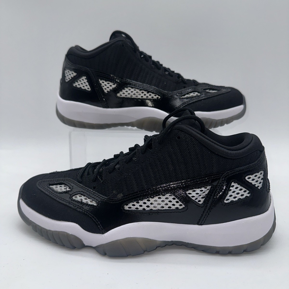 Nike Men's Size 9.5 Air Jordan 11 Retro Low IE (919712 001