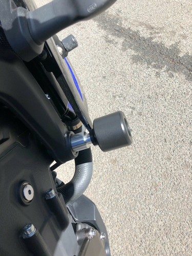 Yamaha MT-09 SP 2017-2020 VORNE + MITTLERE VERKLEIDUNG CRASH PILZE SCHUTZ SCHIEBER - Bild 6 von 12