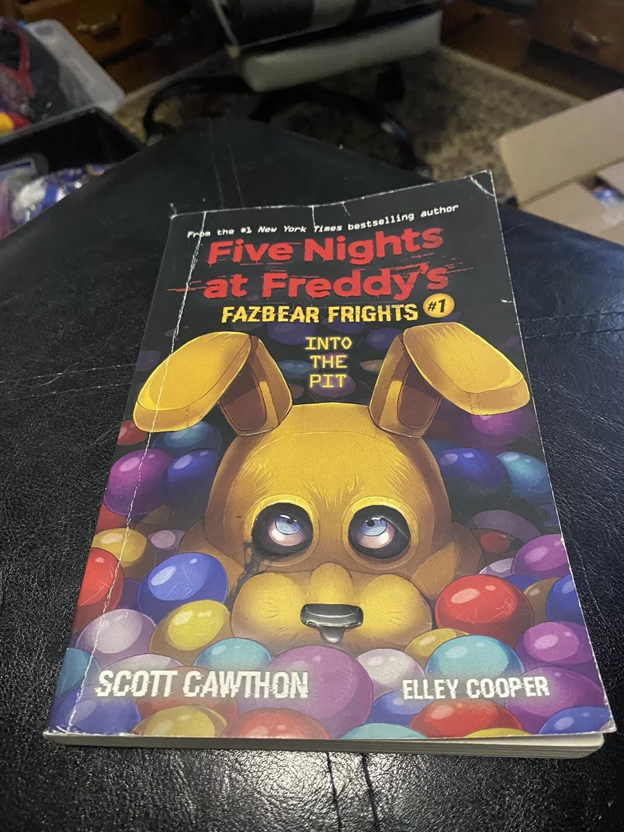 Five Nights At Freddy'S: Fazbear Frights #1: Into The Pit