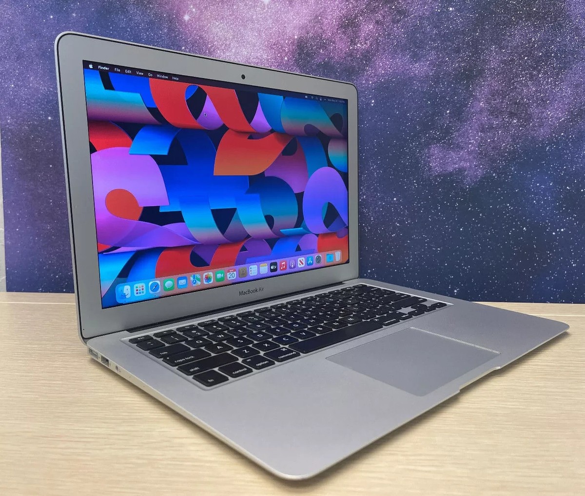 Apple Macbook Air 13 Inch - i5 4GB RAM + 128GB SSD - OS Big Sur