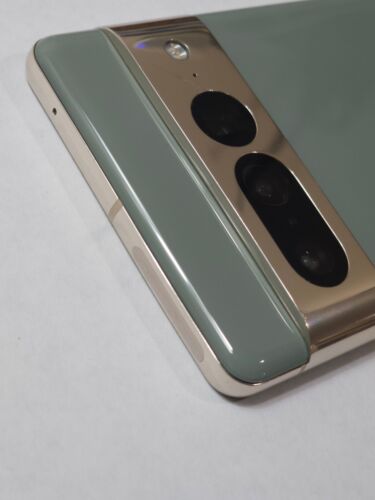 Google Pixel 7 Pro - 128 GB - GE2AE - Hazel (Unlocked) EXCELLENT - Picture 9 of 11