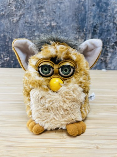 Vintage FURBY 1998 Giraffe Brown Tan w 