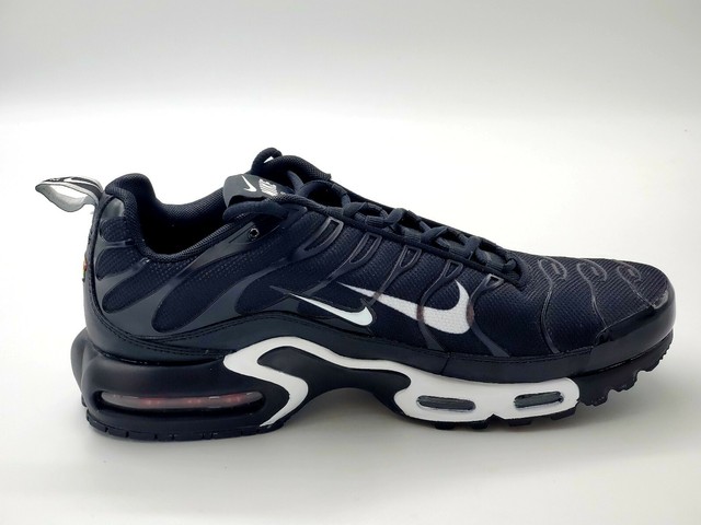 air max plus premium overbranding
