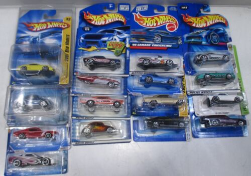 16 hot wheels cars and Designer Phil Riehlman Autograph all New, 2007 inaugural - Picture 3 of 6