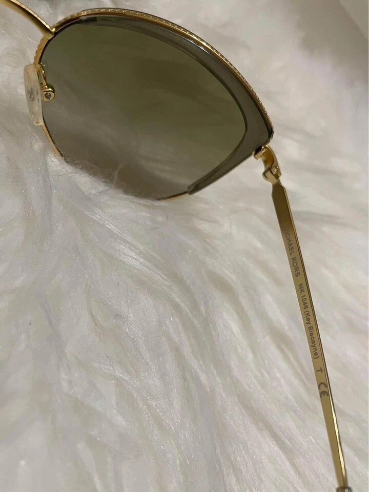 Gafas de sol Michael Kors MK1046 Key Biscayne oliva/dorado Foto 3 de 4