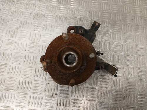 FORD Fiesta FRONT LEFT HUB ASSMBLY - Picture 4 of 9