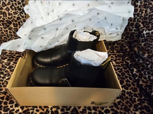 DR MARTENS BLACK BUCKLE BOOTS WM'S 9 WITH BOX Chelsea 2976 - Picture 7 of 8