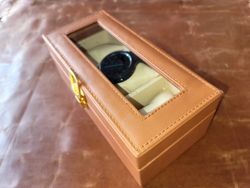 Scatola per orologi di lusso. Scatola 3 slot in pelle PU con coperchio in vetro massello - Foto 4 di 10