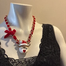 NWT BETSEY JOHNSON Winking Reindeer Pendant Bow Ribbon Christmas Necklace