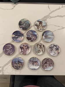 The Year of the Wolf mini Plate Collection (12 plates), Al Agnew 23k gold rim