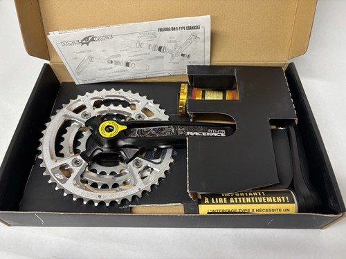 NOS Raceface Atlas FR Triple Crankset + BB - 22/32/44t Chainrings 175mm Black