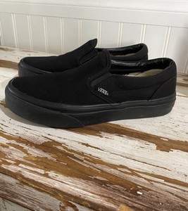black slip on vans size 3
