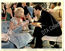 LOOKING FOR LOVE-1964-8 X 10-STILL-COMEDY-MUSICAL-JOBY BAKER-SUSAN OLIVER-vg VG