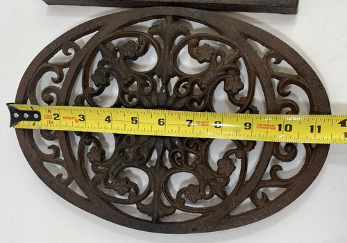 Cast Iron Antique Style Pair of 2 TRIVET Plaque Pot Pan Holder Oval Square - Picture 9 of 11