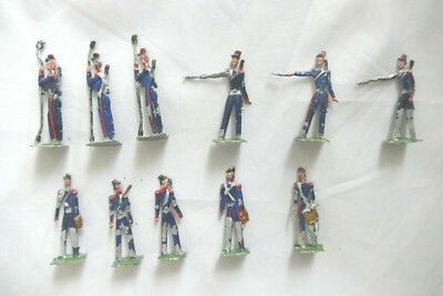 Lot De 12 Figurines En étain Plates (Zinnfiguren) - Thème Chasse - Peinture Amateur - Échelle 30mm
