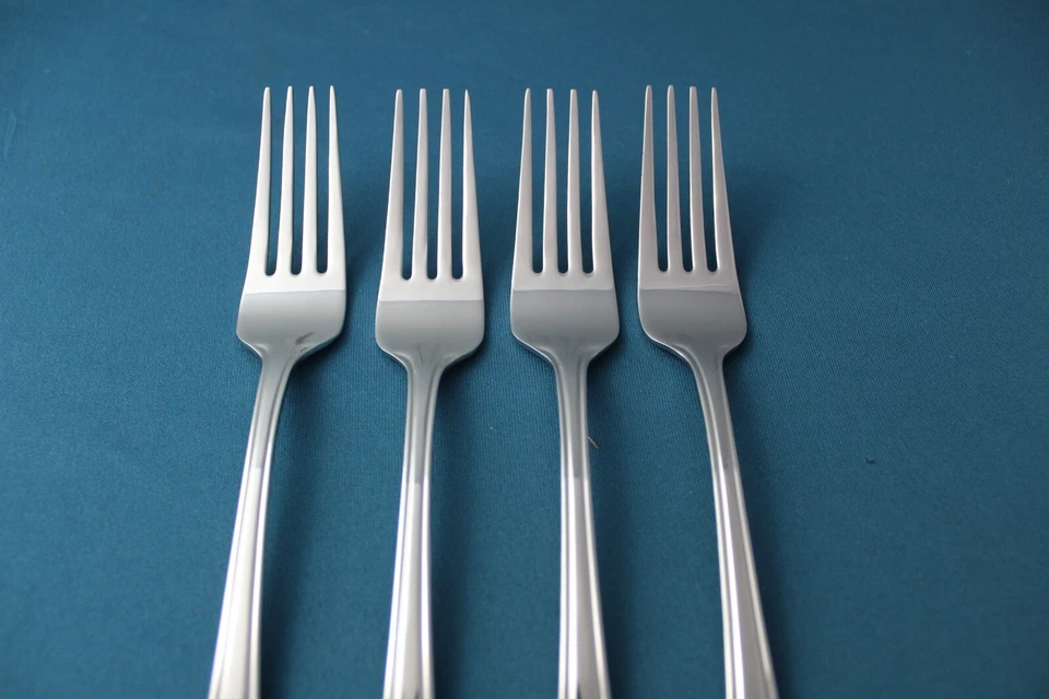 4 Tenedores de Cena Wallace CASINO 18/10 Acero Inoxidable China NUEVO 8 1/4" Foto 3 de 4