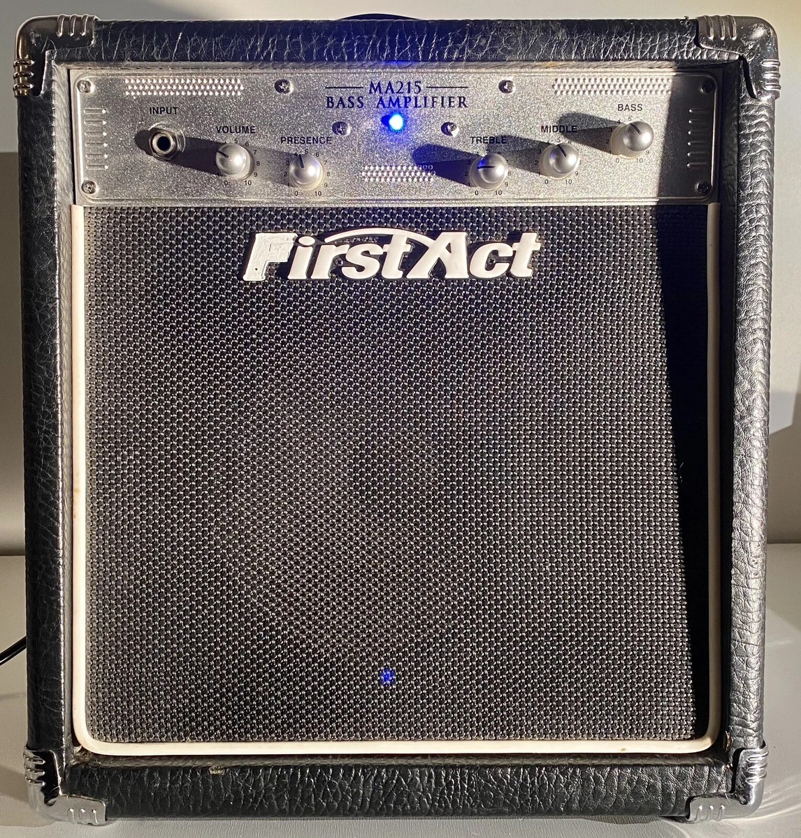 First Act MA215 Guitar Bass Amp 15 Watt