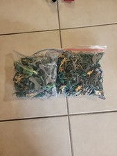 Lot of Vintage Plastic Army Men Toy Soldiers 3 Lbs Mixed Colors And Sizes Figure