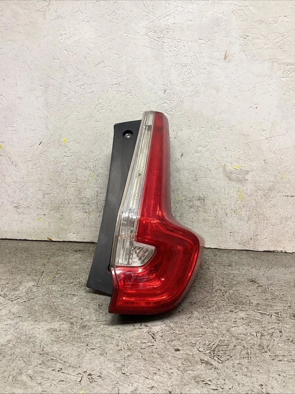 2017-2019 HONDA CRV CR-V RIGHT REAR RH PASSENGER SIDE TAIL LIGHT AFTERMARKET