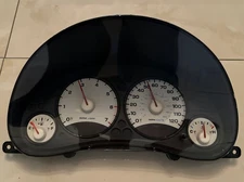 2002 2003 2004 JEEP LIBERTY INSTRUMENT CLUSTER SPEEDOMETER OEM 115k Miles