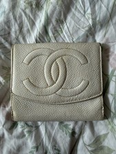 Chanel White Cavier Leather Waller Purse Card Holder Wallet Gold Hardware