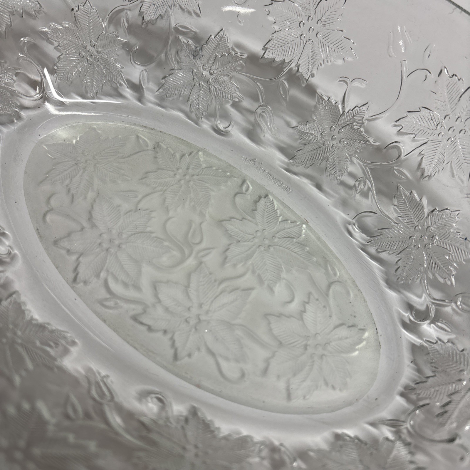 Princess House FANTASIA Clear Glass Oval Vegetable Serving Bowl Poinsettia 10"