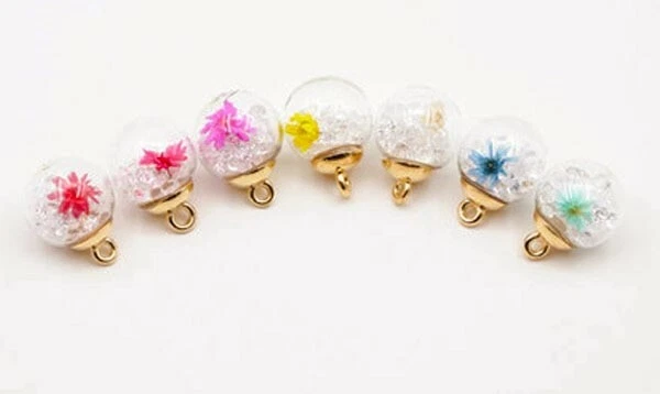 17MM HOLLOW GLASS BALL - CRYSTALS & FLOWER - GOLD SHANK - CRAFT & JEWELLERY - Image 2 of 4