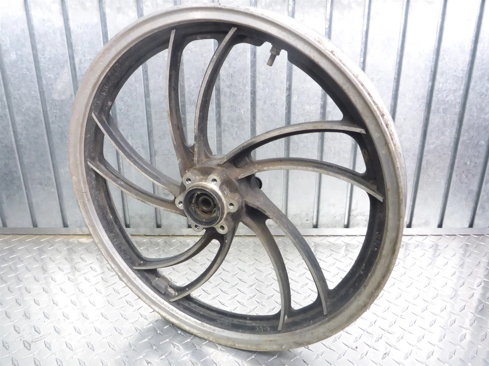 Rueda delantera 82 Yamaha XJ550 Maxim XJ 550 19X1,85 Foto 4 de 4