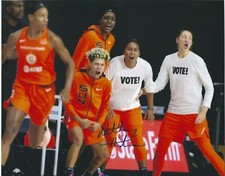 NATISHA HIEDEMAN Signed 8 x 10 Photo WNBA Basketball CONNECTICUT SUN Free Ship