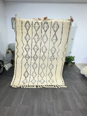 handmade moroccan white and black -carpet beni ourain -Moroccan carpet