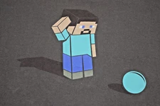 Vintage T-Shirt Think Geek Size M/L Charcoal Gray 90s Pixelated Character Ball