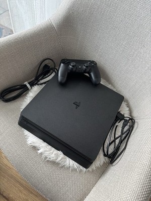 Sony PlayStation 4 Slim 500GB Spielkonsole - Schwarz Top Zustand