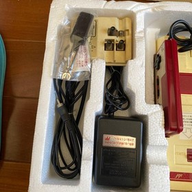 Nintendo Famicom Family Computer Console with Box AC Adapter RF Switch Manual