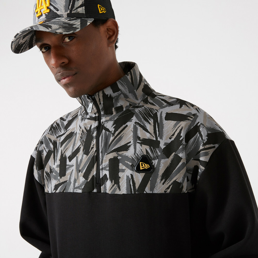 【New Era】 ★ CAMO COLLECTION SWEAT SHIRT ★ New Era Cap Mens Contemporary Black Mock Neck Quarter Zip