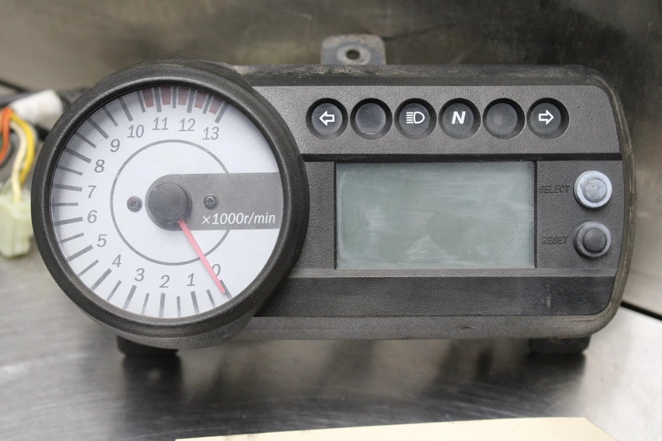 06-09 HYOSUNG GT250R SPEEDO TACH GAUGES DISPLAY CLUSTER TACHOMETER 3K MILES - Imagem 2 de 4