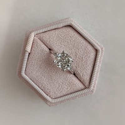 RARE 6 Ct Certified White Diamond Solitaire Ring, great luster & Sparkle!