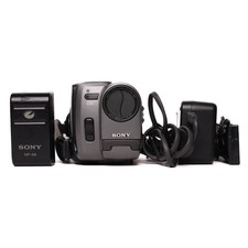 Sony Handycam CCD-TRV22 Video8 Camcorder - FU...