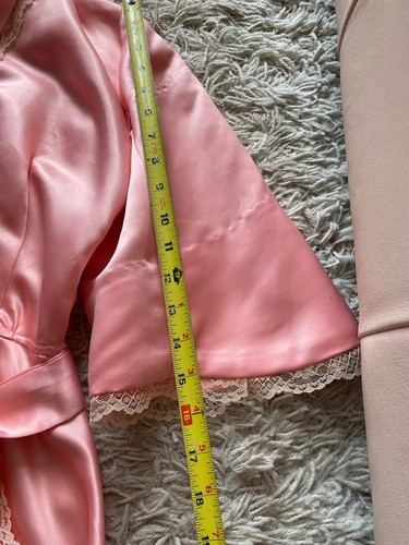 Vintage Satin Robe Pink Lace 1960s Barbie Trad Wife Sleepwear Babydoll - Picture 8 of 10
