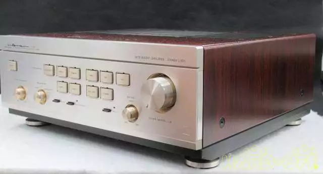 LUXMAN L AA Power Supply Voltage V Integrated Amplifier