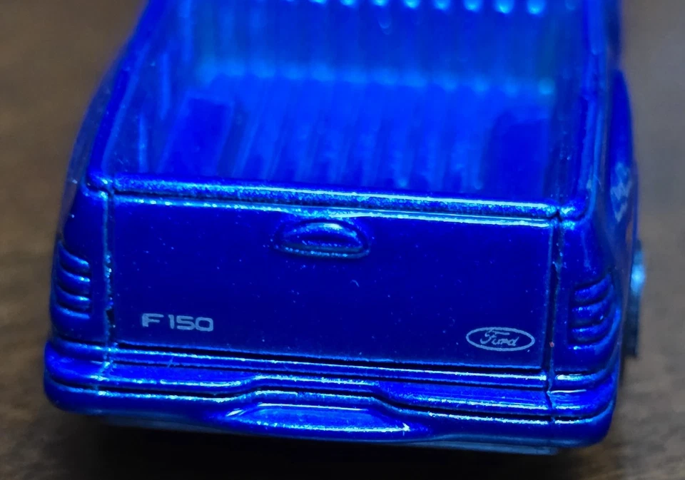 3⅛" Welly Blue Ford F150 Flare Side Super Cab Loose Diecast Truck - Image 4 of 4