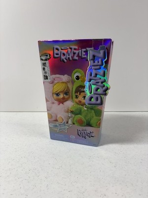 Bratz Bratziez Bratzies Iconz Series Plush Blind Box w/ Charm Clip and Accessory