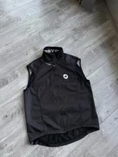 Castelli men's black light windstopper cycling vest Size: L