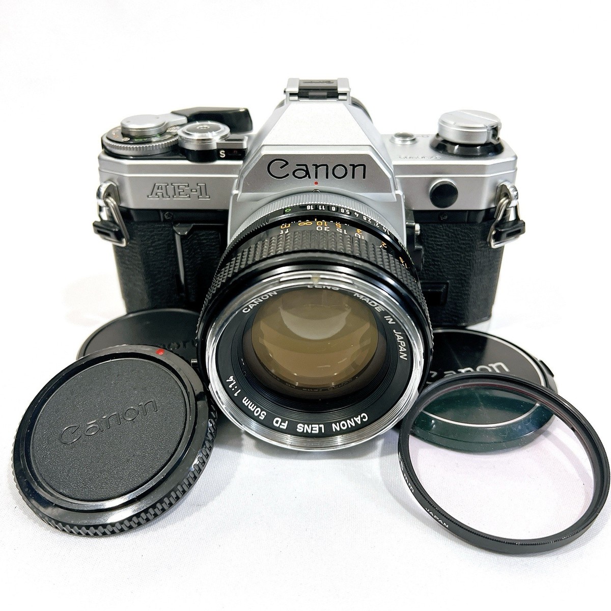 NEAR MINT] Canon AE-1 Silver/FD 50mm f1.4 MF Lens @ CS