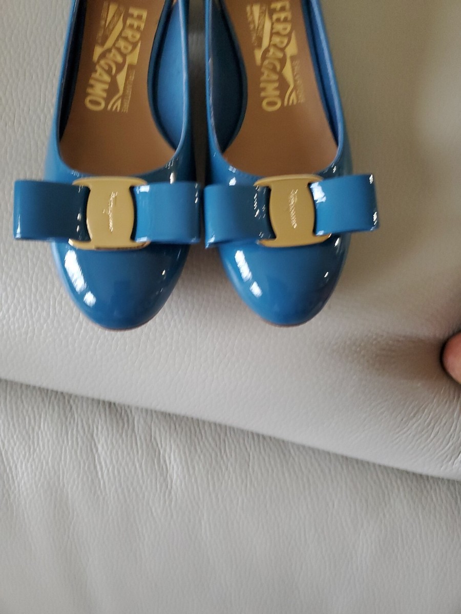 Salvatore Ferragamo Vara Patent Leather Pumps Opera Blue Bow  display picture 1