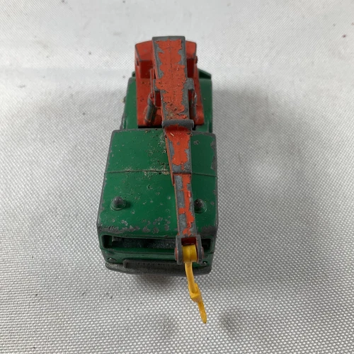 Lesney Matchbox No.30 8 Wheel Crane Truck.