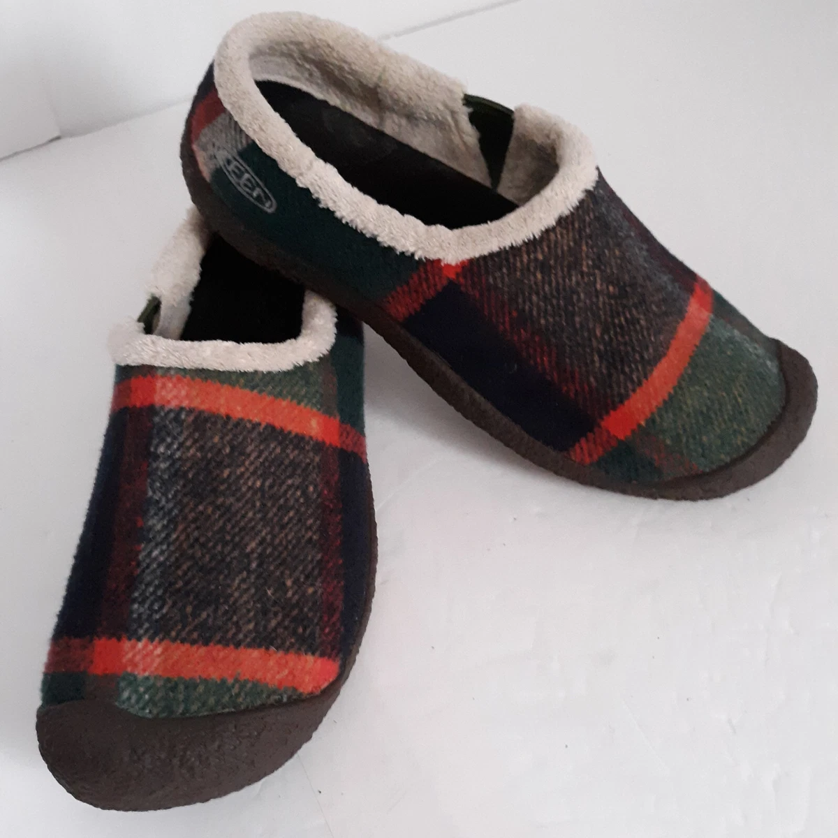 Keen howser hotsell wool slipper women's