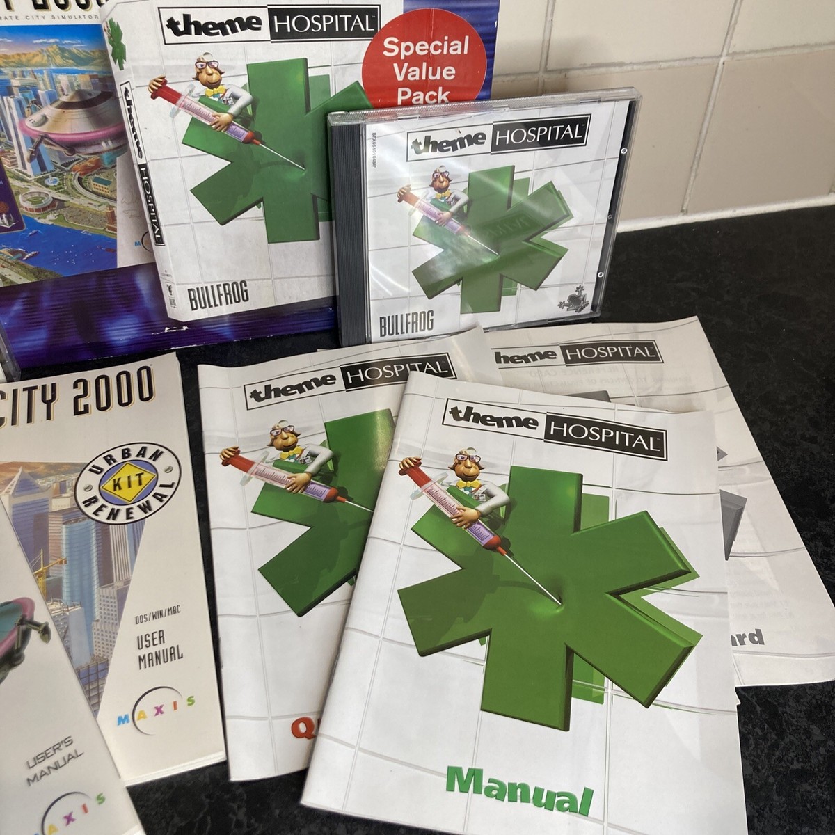 Jeu PC Big Box – SIM CITY 2000 & THEME HOSPITAL, Version Française, Bon état