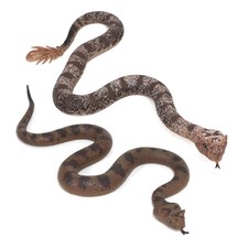 2Pcs Realistic Fake Snakes Toy Lifelike Rubber Rattlesnake Scare Birds Squirre