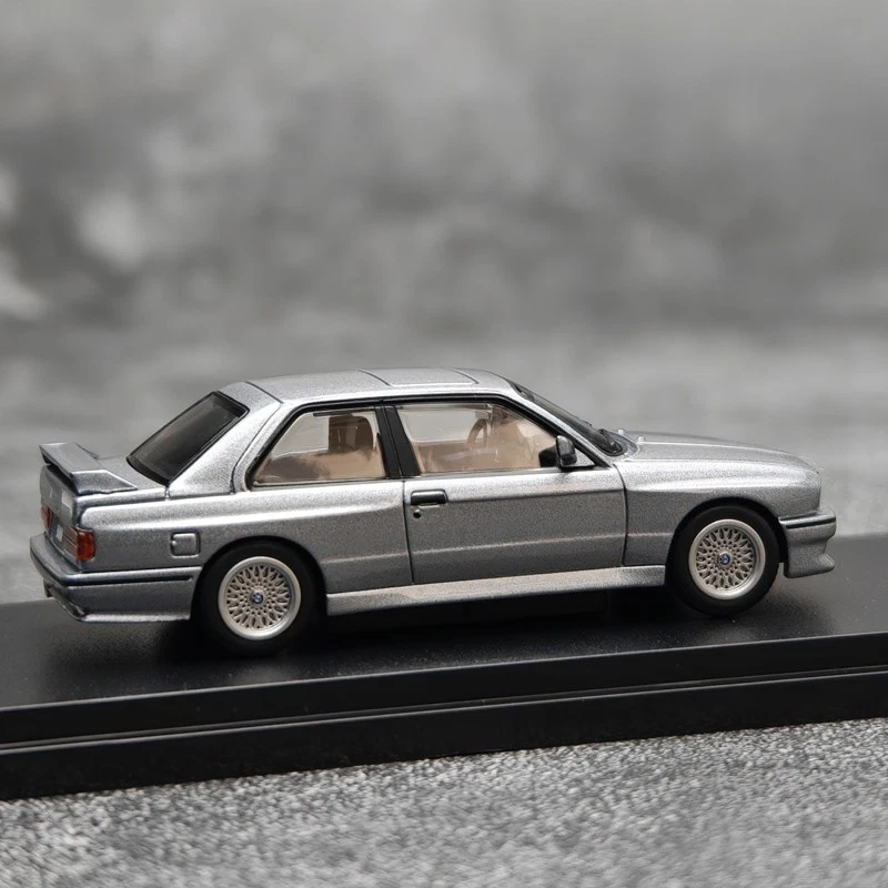 1/64 Scale BMW M3 E30 Silver Alloy Diecast Model Car Display Collection - Image 3 of 4